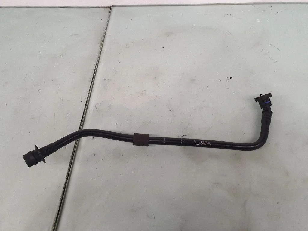 Breather hose/pipe 7636128