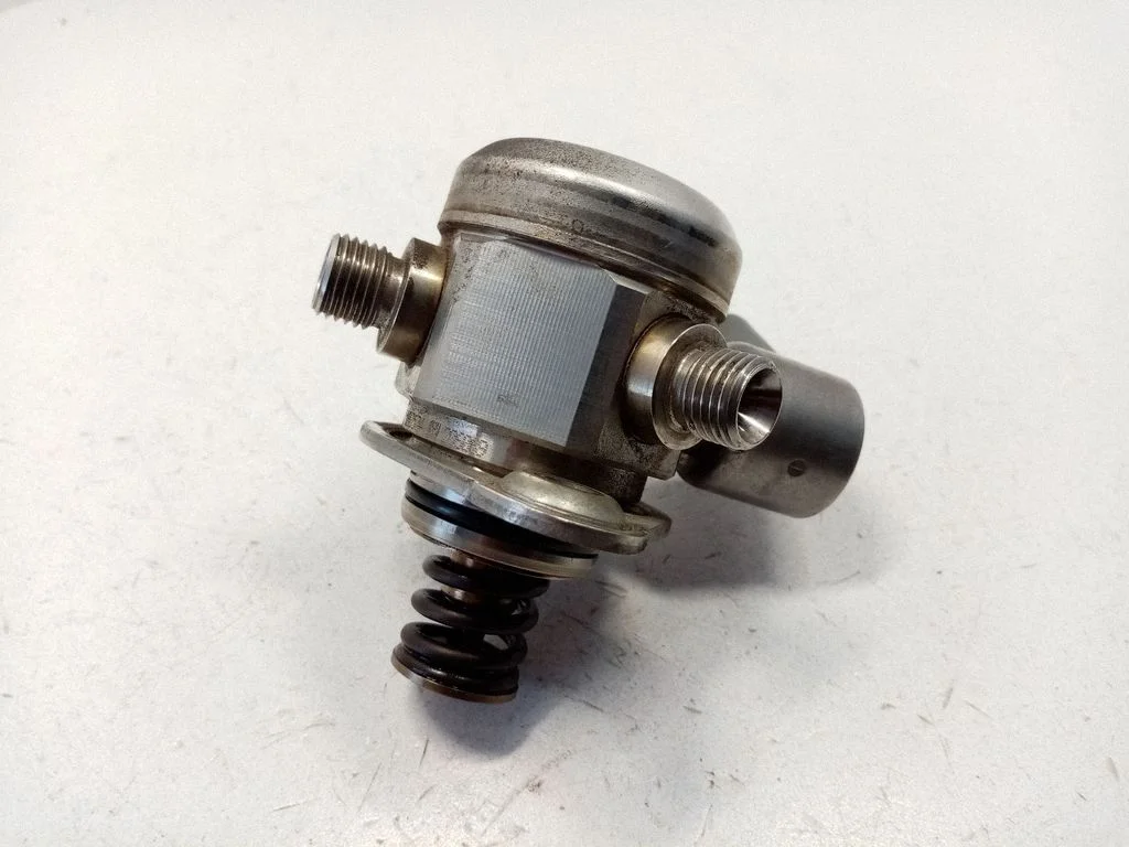 Kütuse kõrgsurvepump – BMW 5-seeria F10 F11 (2009-2016)