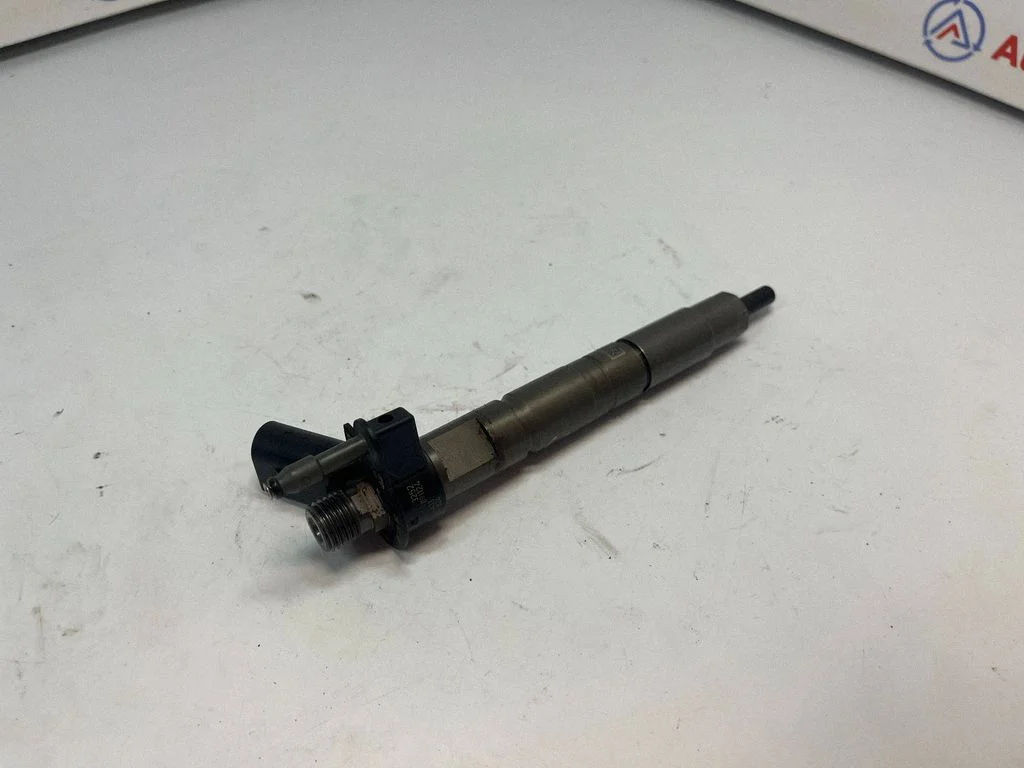 Fuel injector 0445116024