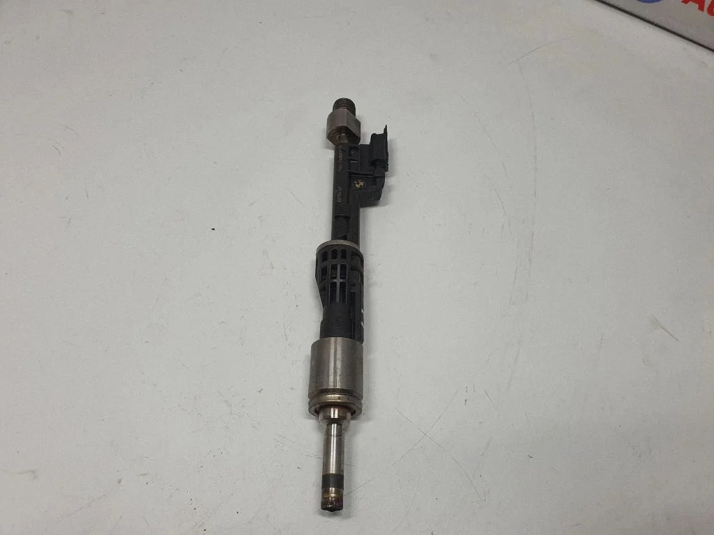 Fuel injector 7568607