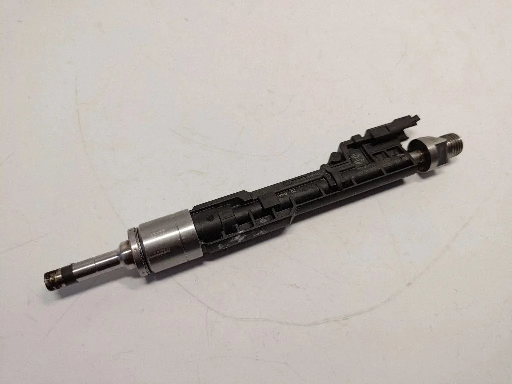 Fuel injector – BMW 3 Series E92 E93 (2005-2014)