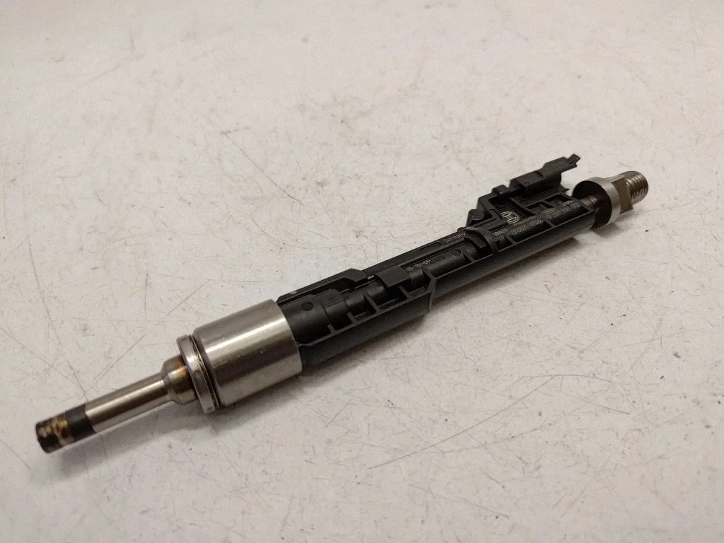 Fuel injector 13647639994