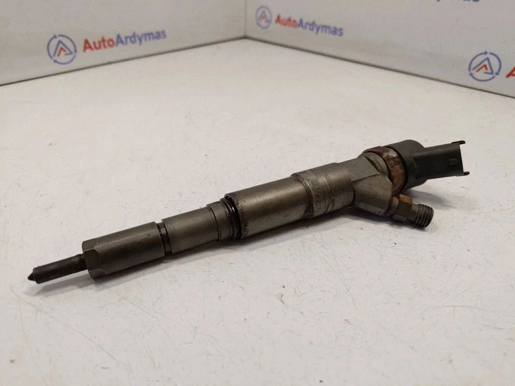 Fuel injector 2354000