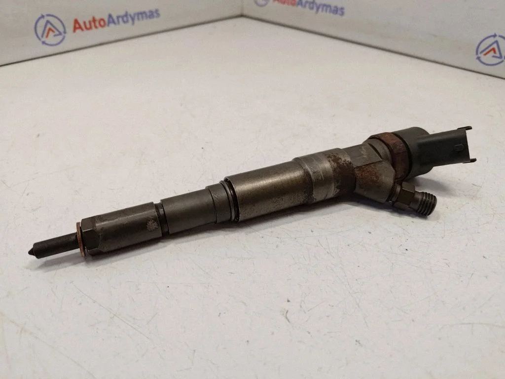 Fuel injector 2354000