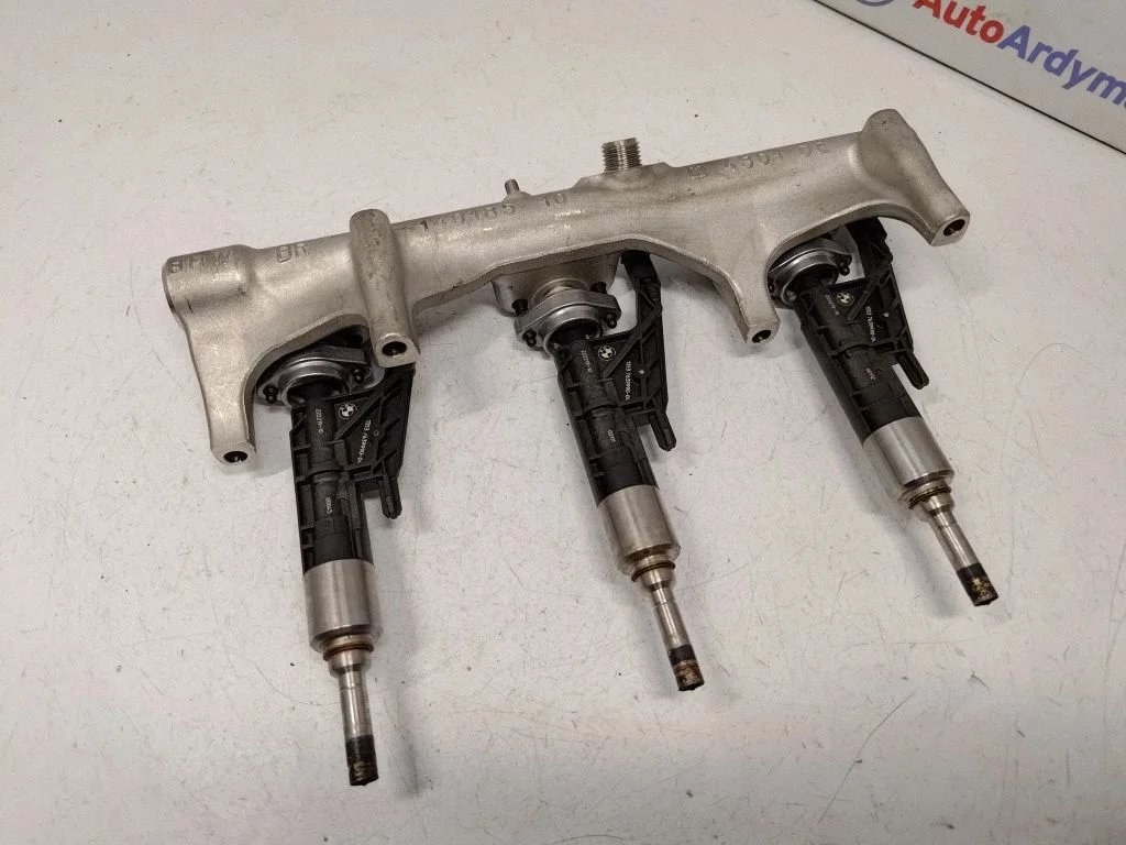 Fuel injector supply line/pipe – BMW 3 Series F30 F35 F31 (2012-2018)