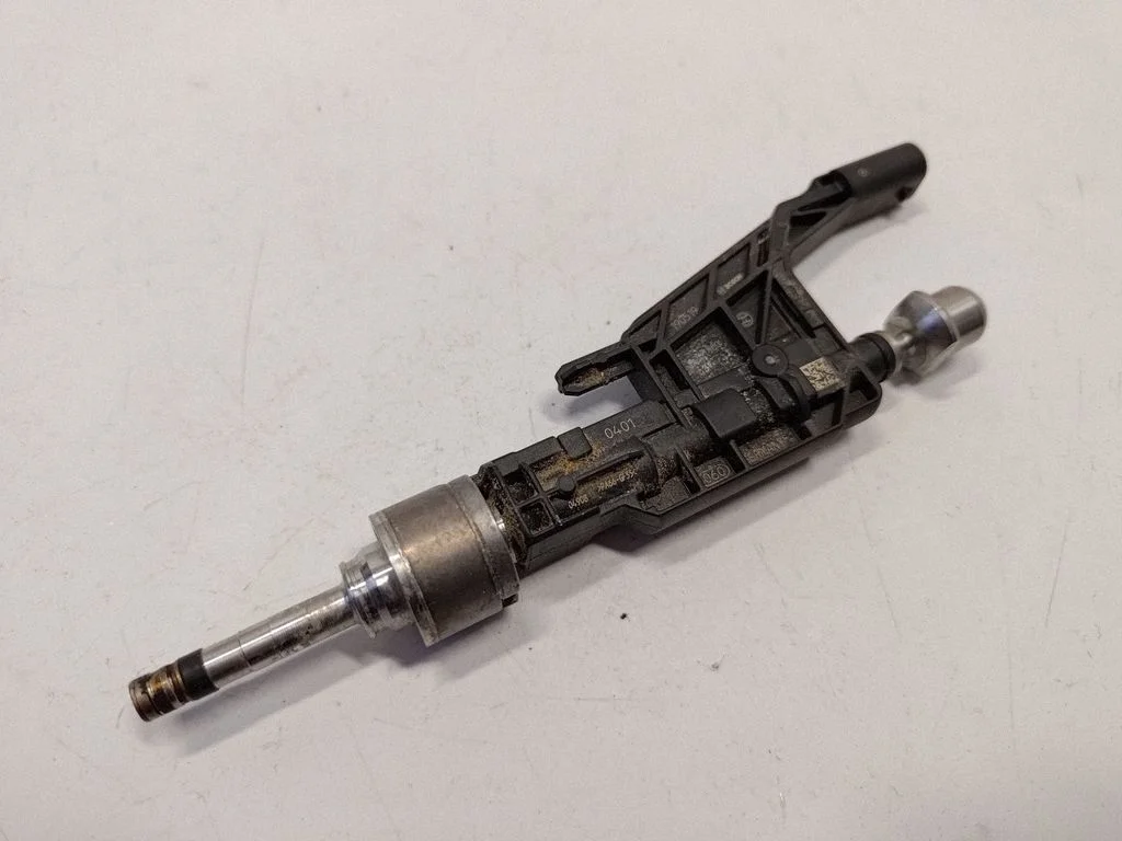 Fuel injector 8656548