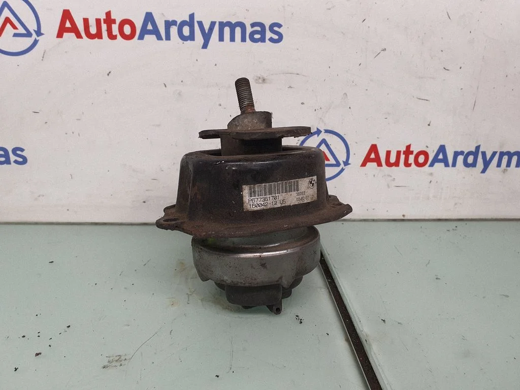 Engine mount bracket 6773817
