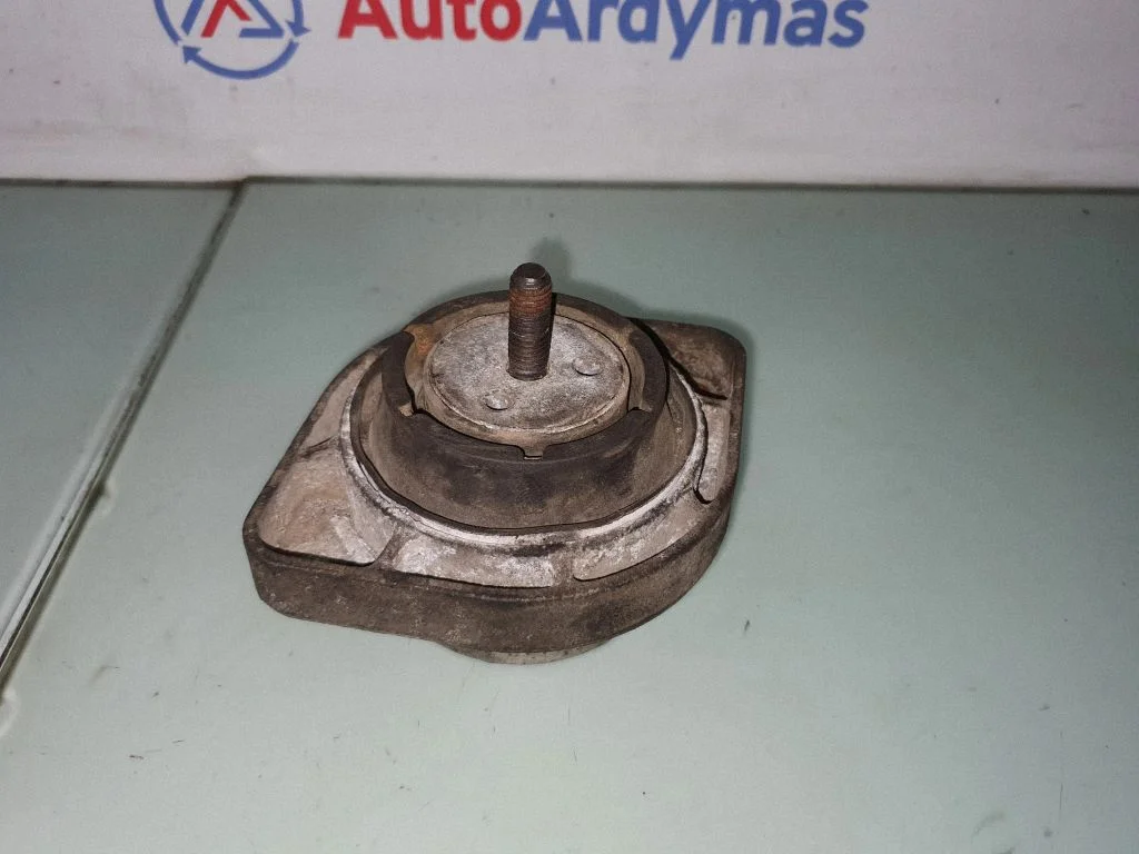 Dzinēja spilvens – BMW X3 E83 (2003-2010)
