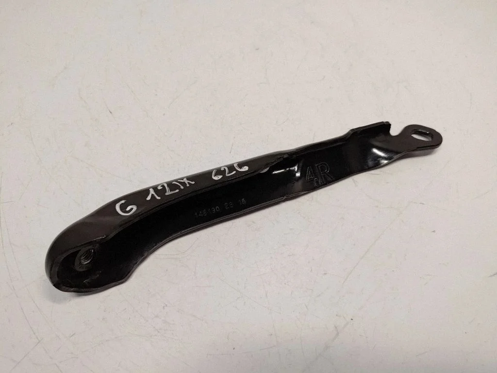 Engine mounting bracket 6861198