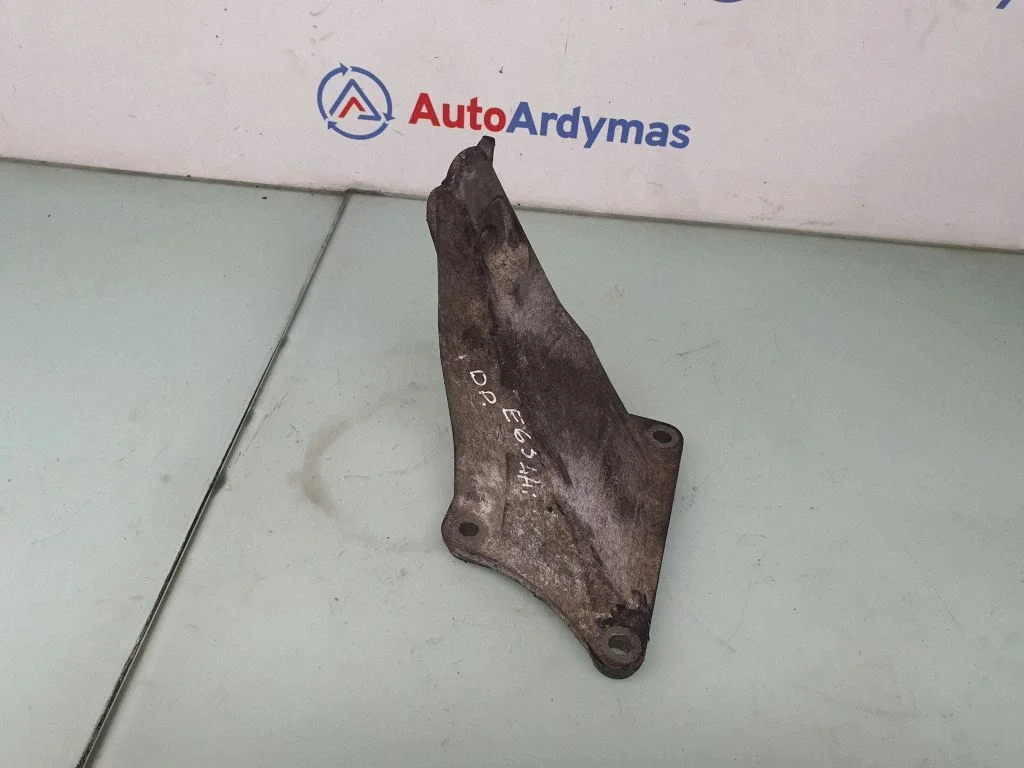Dzinēja stiprinājuma kronšteins 6754616