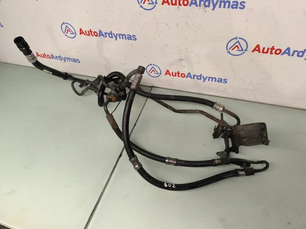 Power steering hose/pipe/line 6797192