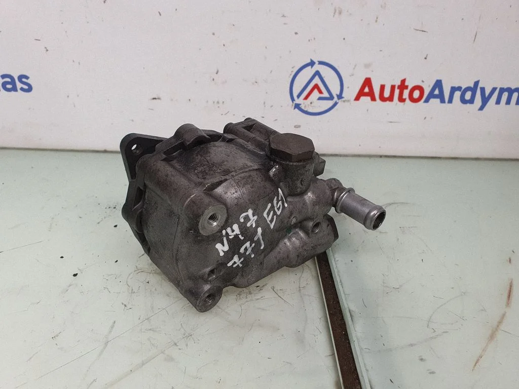 Roolivõimendi pump 6780848