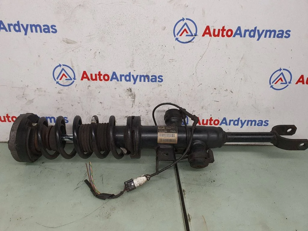 Front shock absorber/damper 6863122
