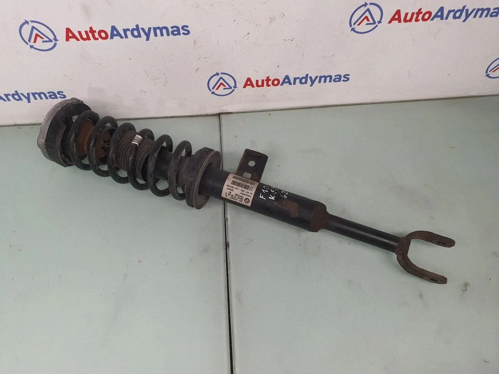 Priekšējais amortizators 6784017