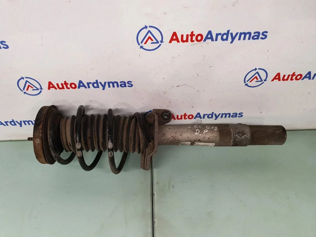 Front shock absorber/damper 6786532