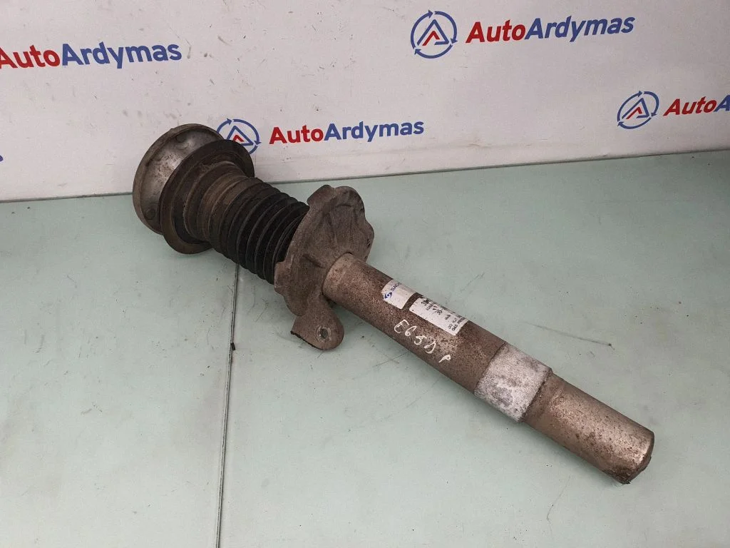 Front shock absorber/damper 6786532