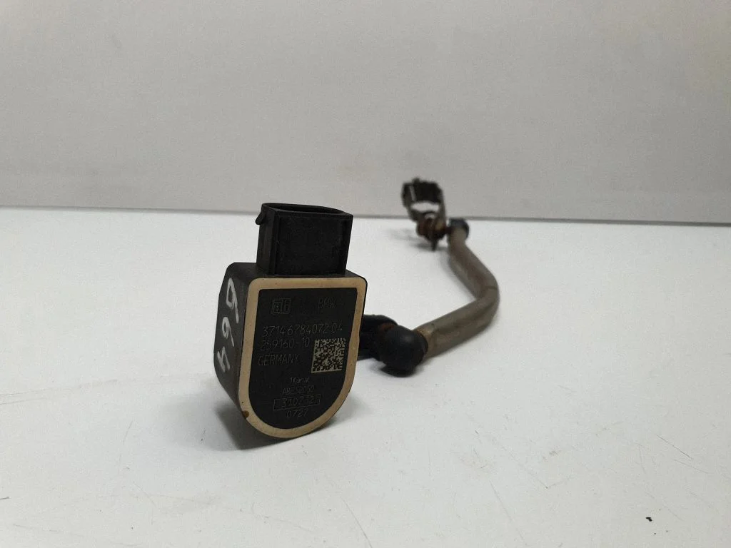Headlight/headlamp level sensor 6784072