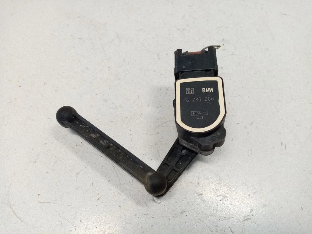 Headlight/headlamp level sensor 6785206