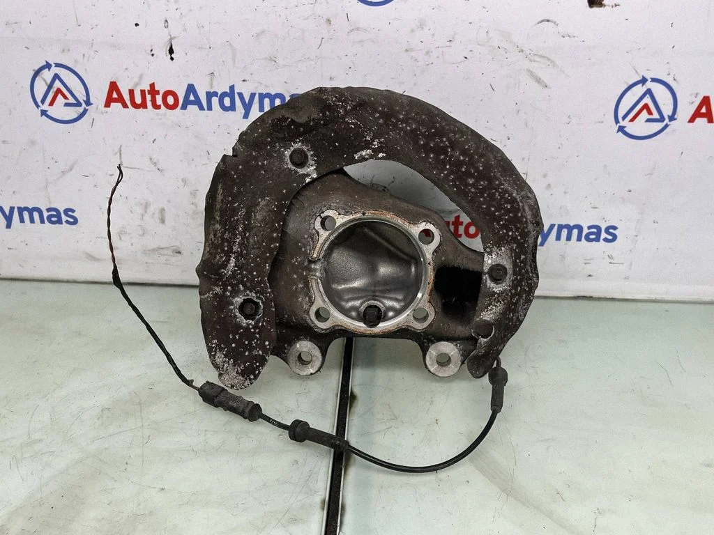 Front wheel hub spindle knuckle 6792287