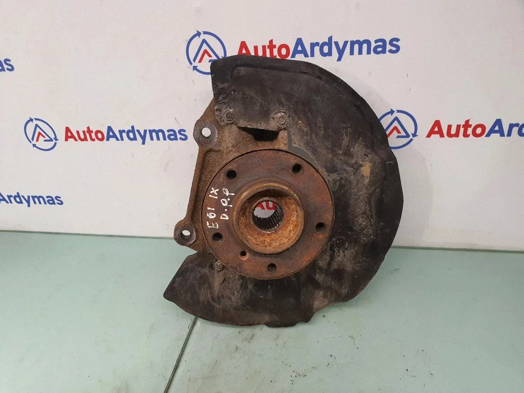 Priekšējais rumbas turētājs (šarnīra dakša) 6768316