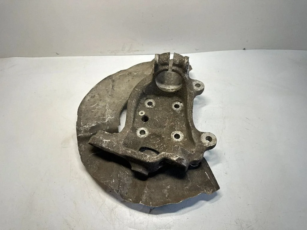 Zwrotnica przednia – BMW Seria 5 E60 E61 (2004-2010)