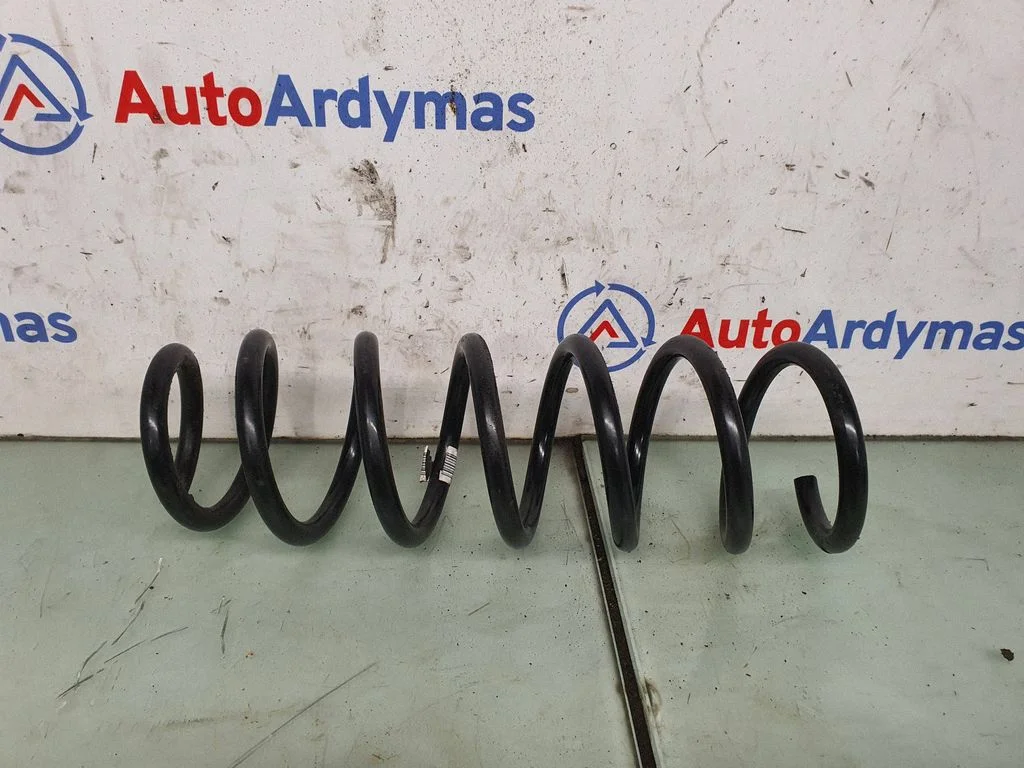Front coil spring 6796762