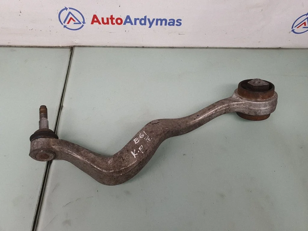 Front control arm 2348047