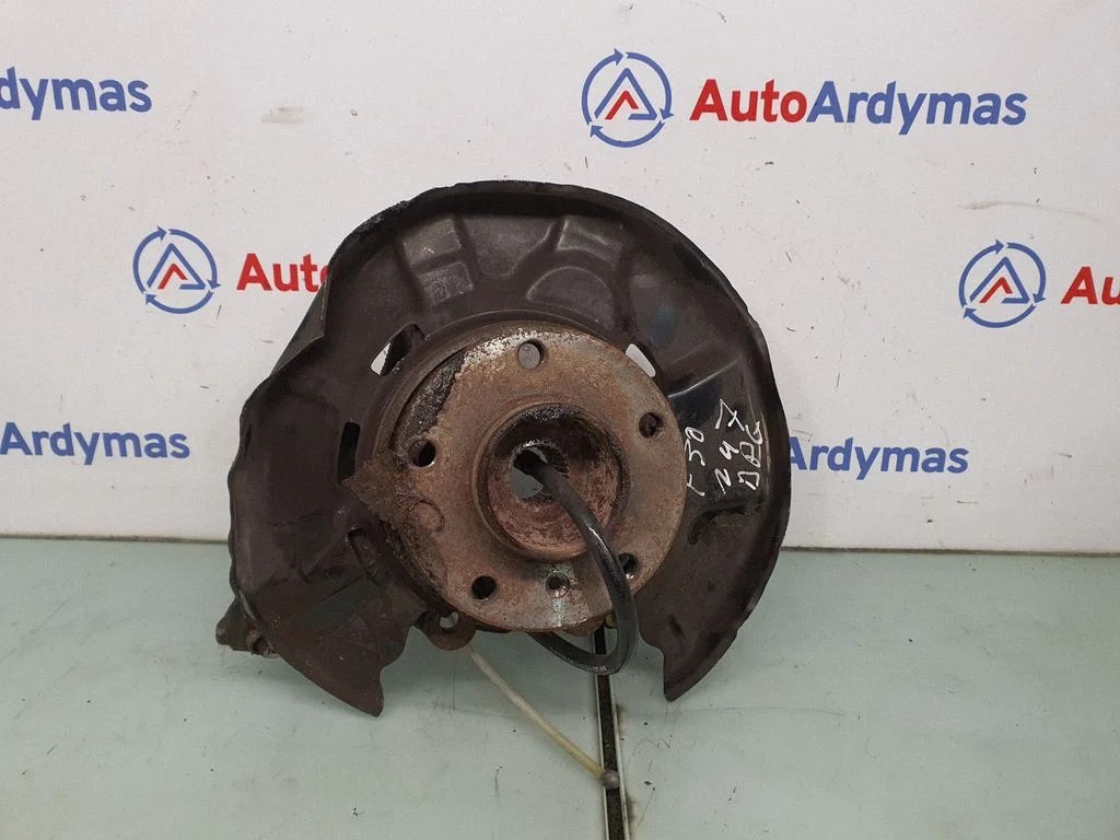 Aizmugurējais rumbas turētājs (šķautne) – BMW 3. sērija F30 F35 F31 (2012-2018)