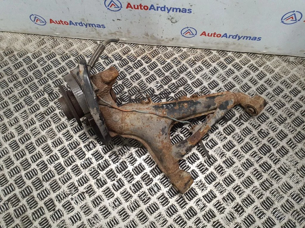 Aizmugurējais rumbas turētājs (šķautne) 1132330