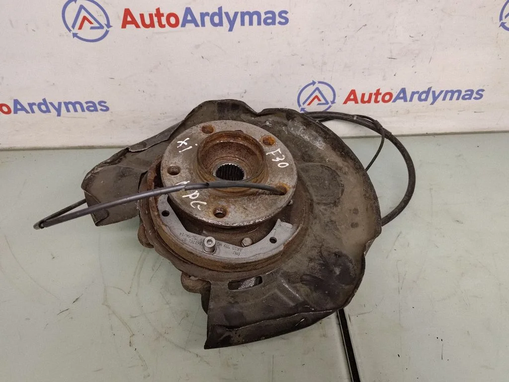 Aizmugurējais rumbas turētājs (šķautne) 6792524