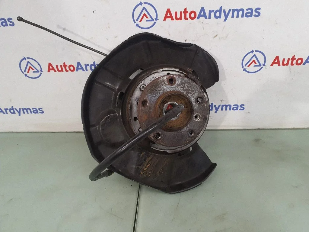 Aizmugurējais rumbas turētājs (šķautne) 6798983