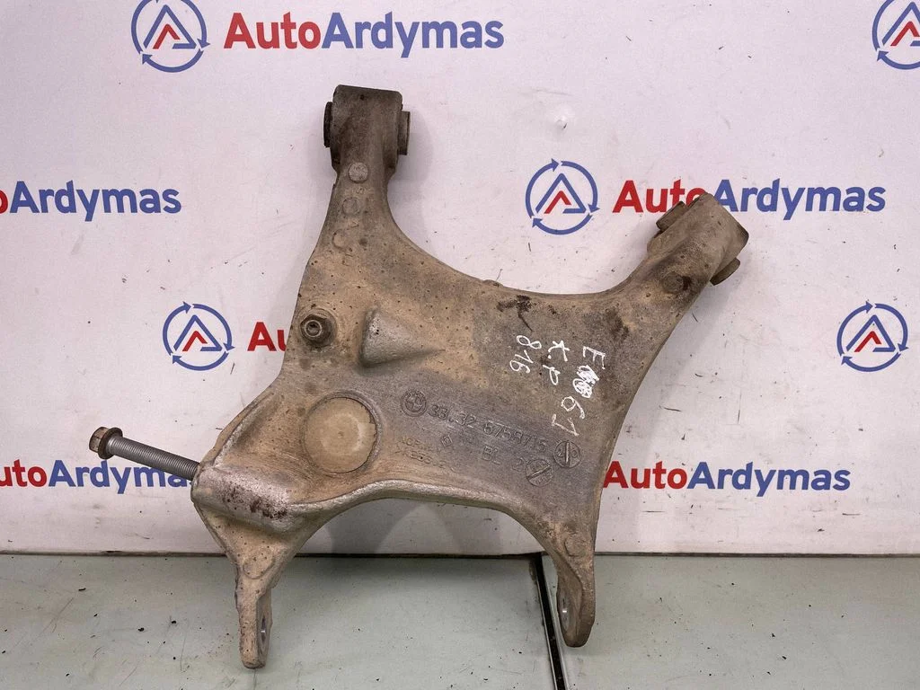 Tagumine ülemine õõtshoob 6758715
