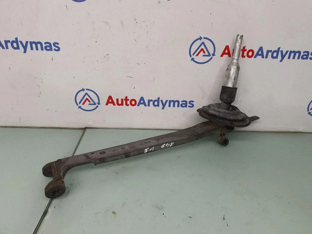 Gear selector mechanism 7573123