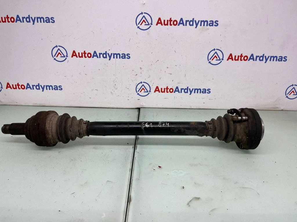 Rear driveshaft – BMW 5 Series E60 E61 (2004-2010)