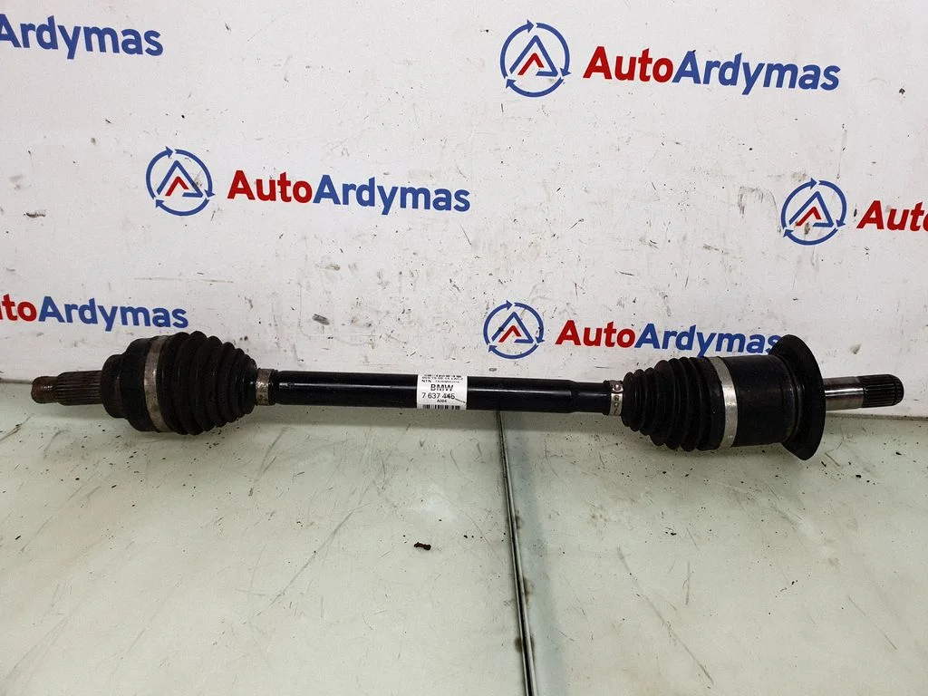 Rear driveshaft 7637445