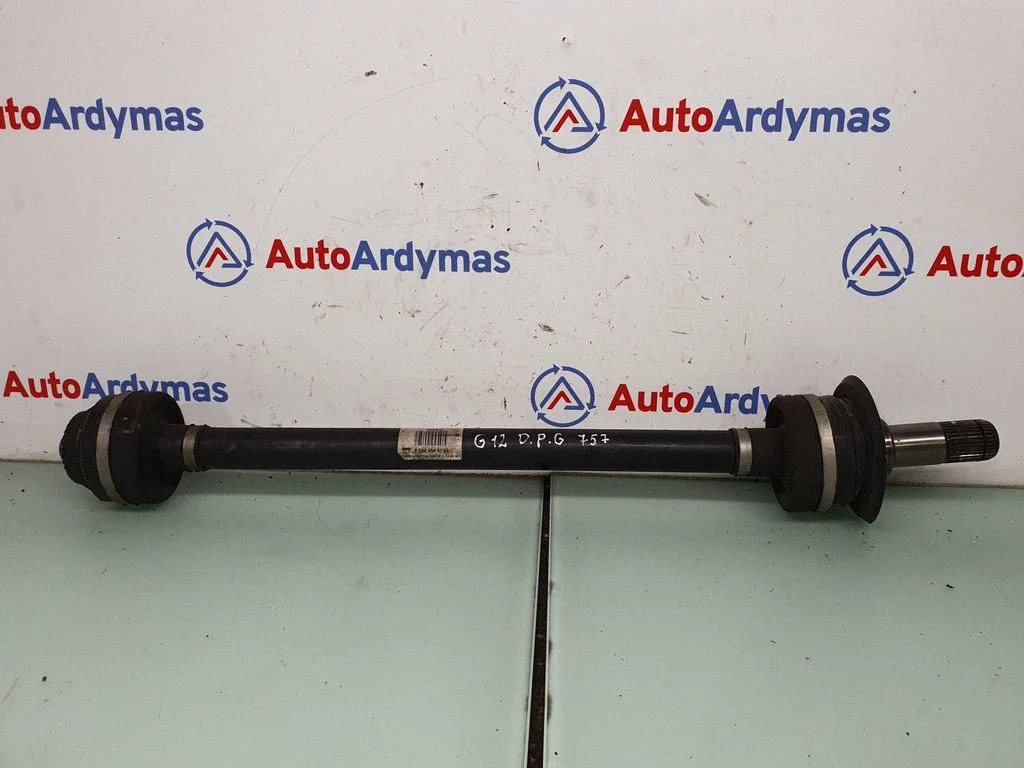 Rear driveshaft 8639454