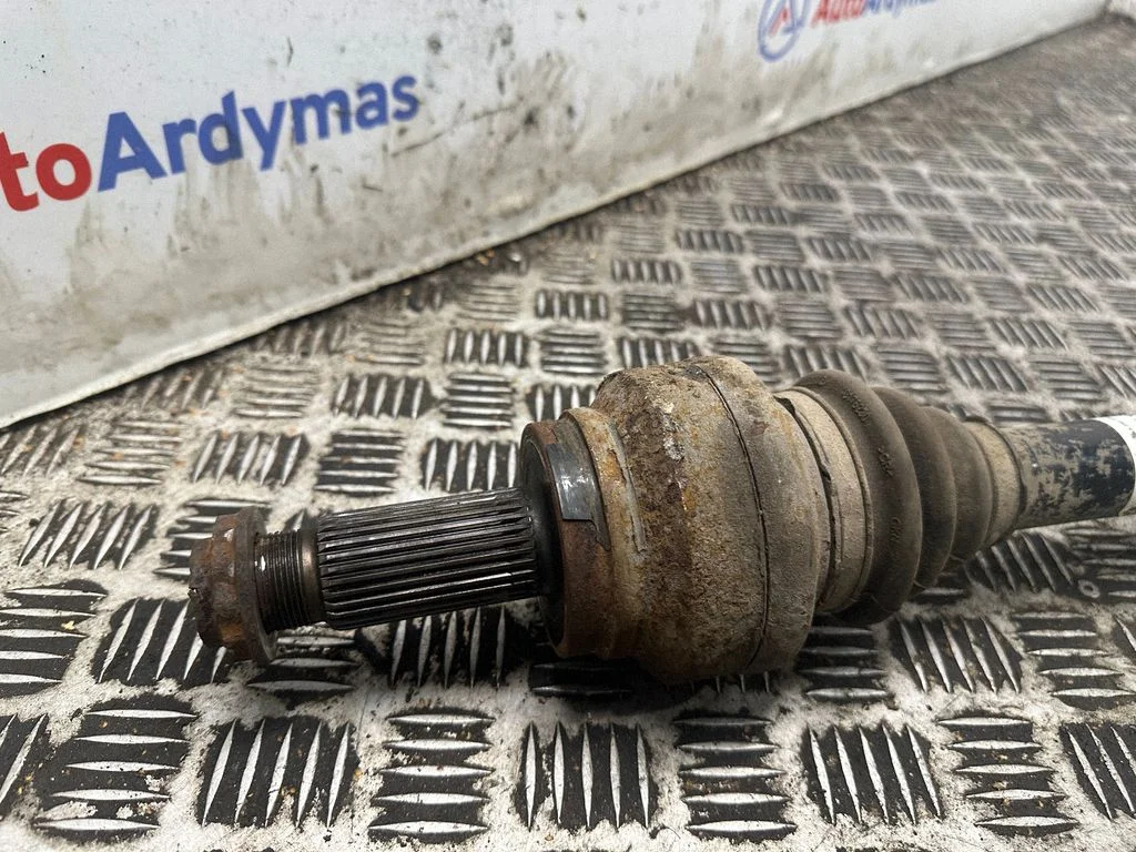 Rear driveshaft 8609839