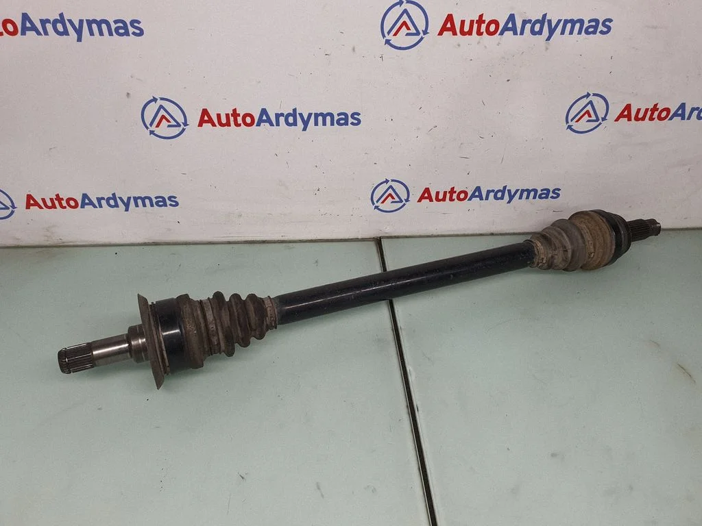 Rear driveshaft 7598032