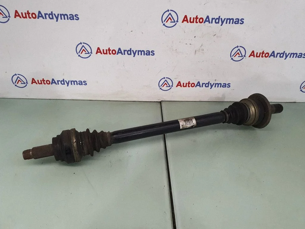 Rear driveshaft 7566086