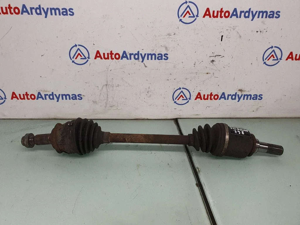Priekšējā pusass 7574871