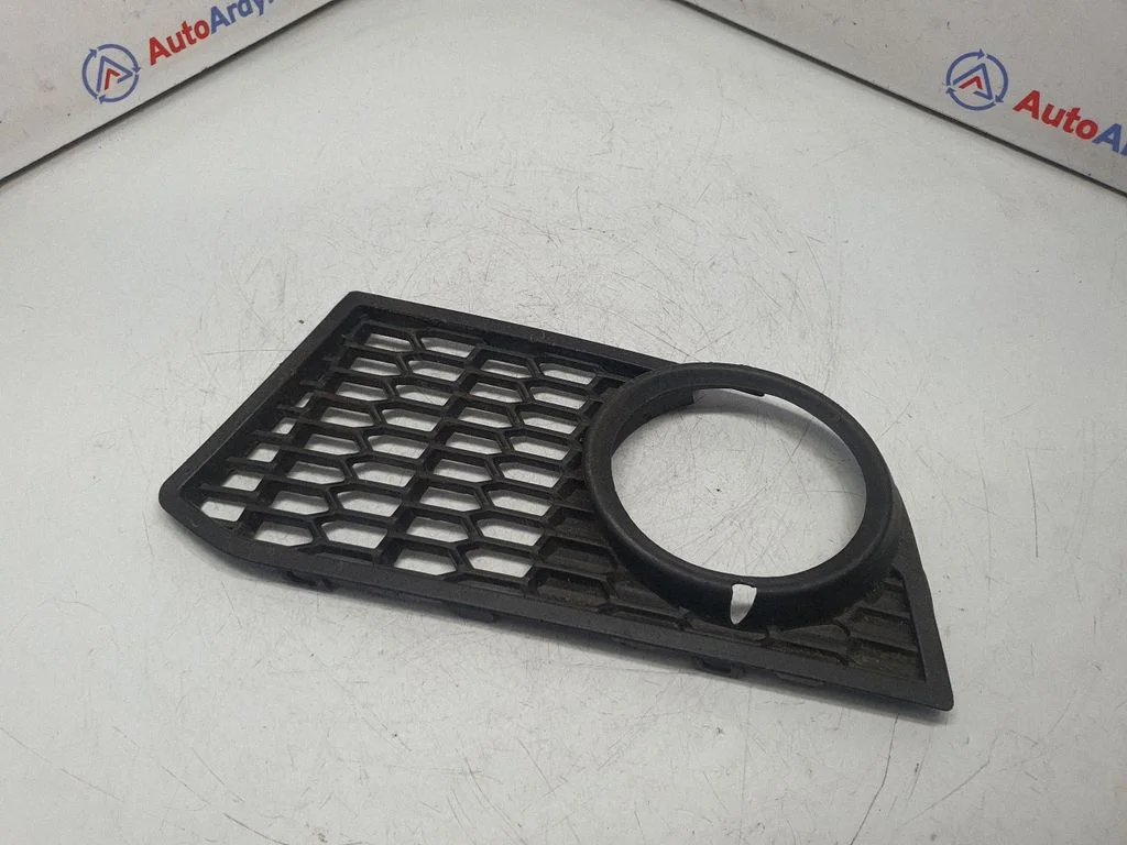 Front bumper lower grill 7906197