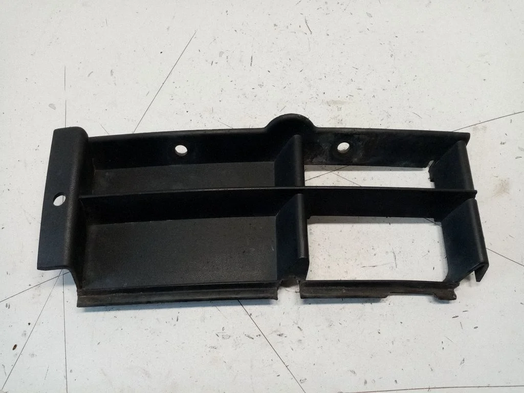 Kratka dolna zderzaka 51118235640