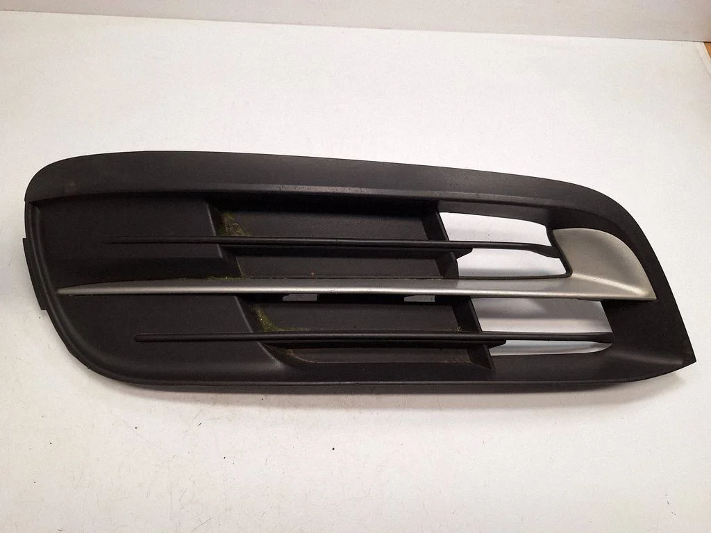 Front bumper lower grill 7331734