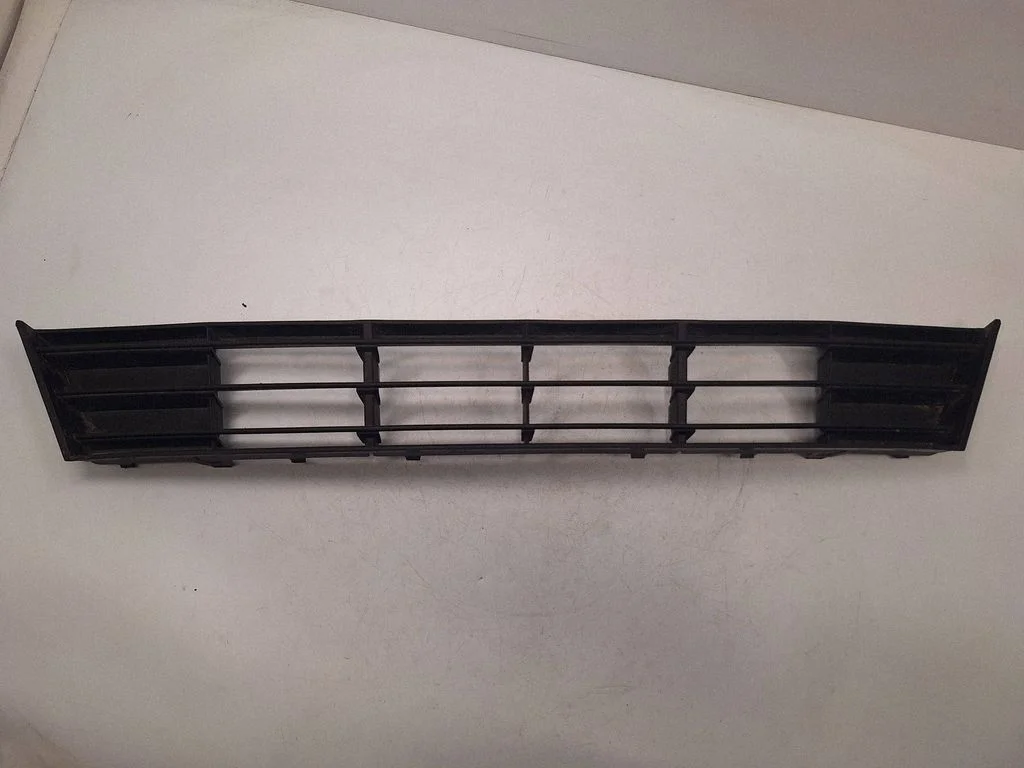 Front bumper lower grill 7331724