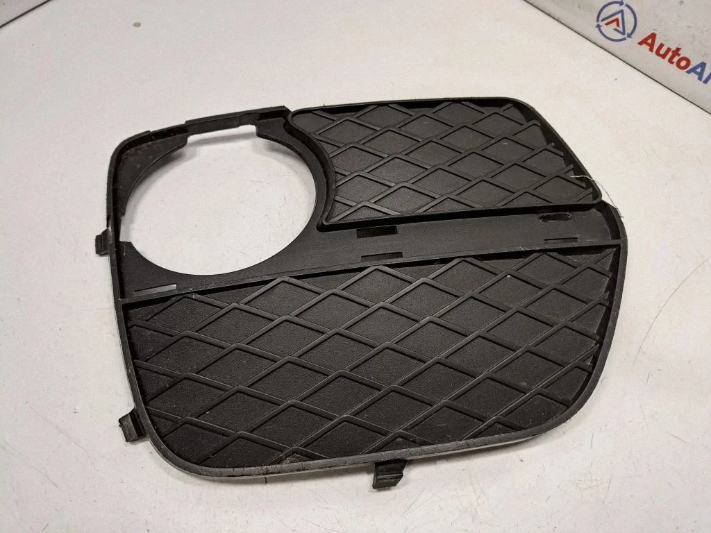 Front fog light trim/grill 51117312606