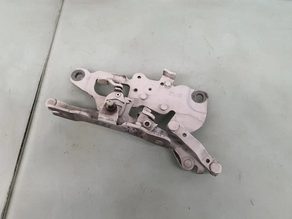 Mootorikapoti hinged 7291701