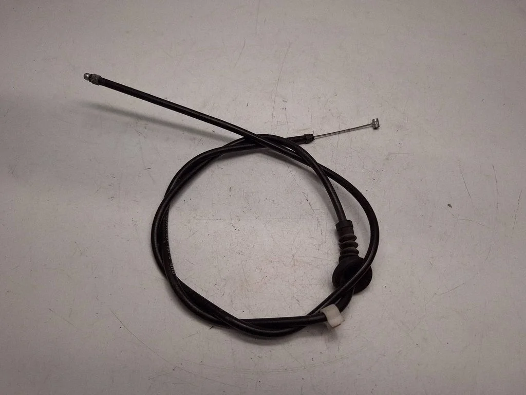 Engine bonnet/hood lock release cable – BMW X5 E70 (2006-2013)
