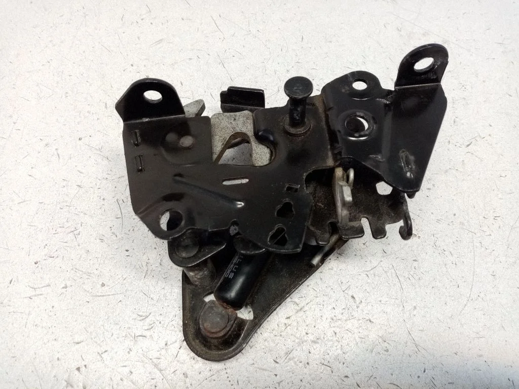 Engine bonnet/hood lock/catch – BMW 7 Series F01 F02 F03 F04 (2008-2016)