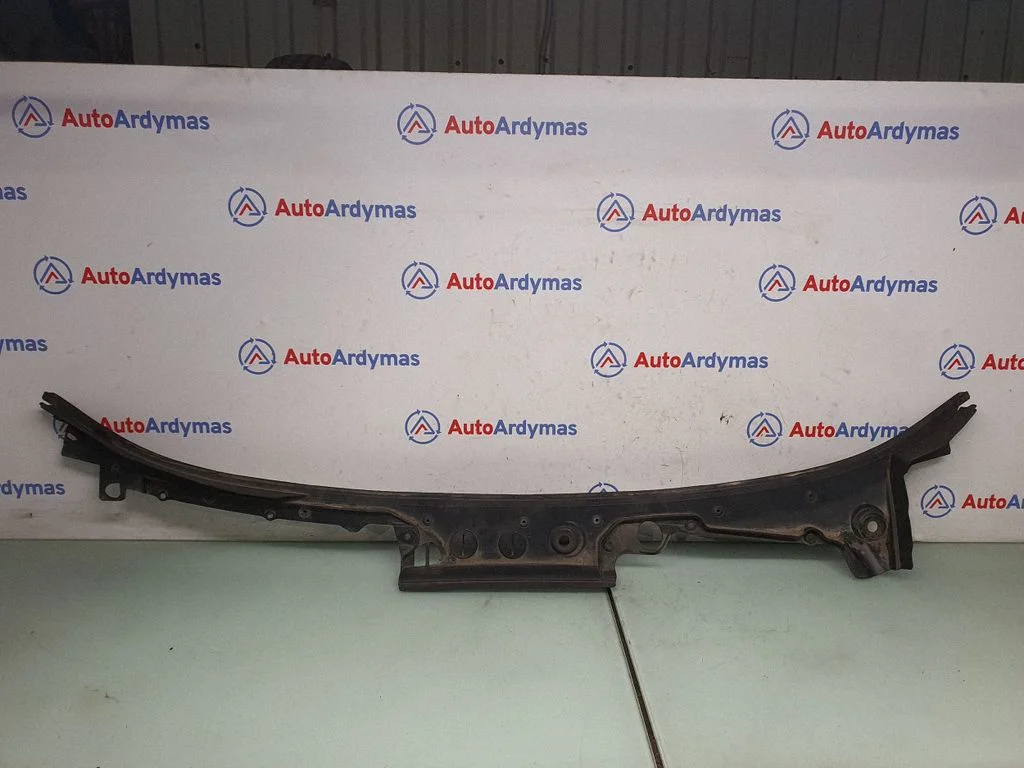 Wiper trim 7184563