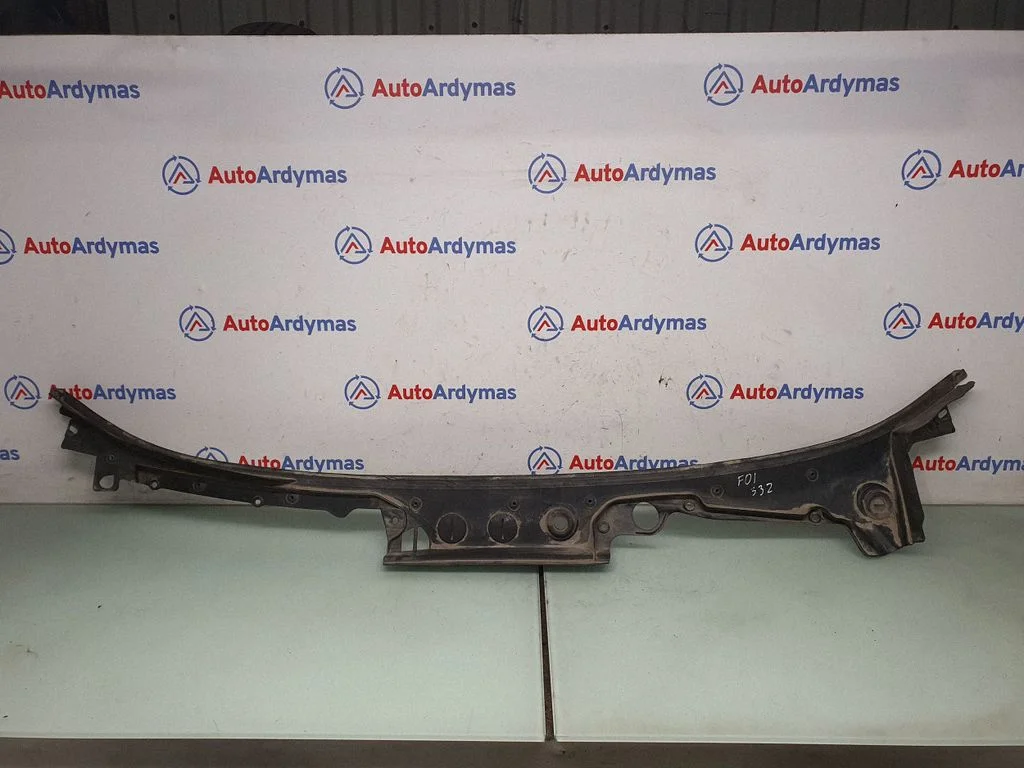 Wiper trim 7184563